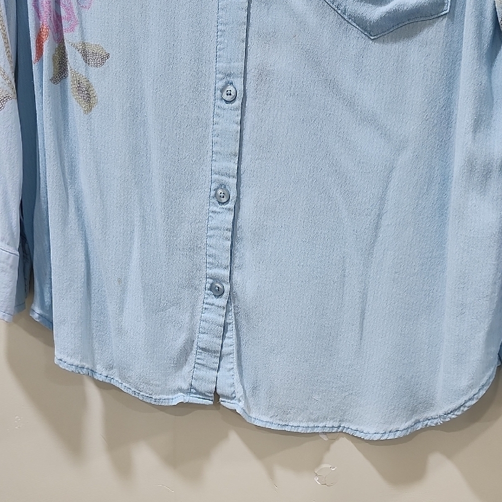 THE KIT. Floral Long Sleeve Women's Top - Light Blue - Picture 7 of 8
